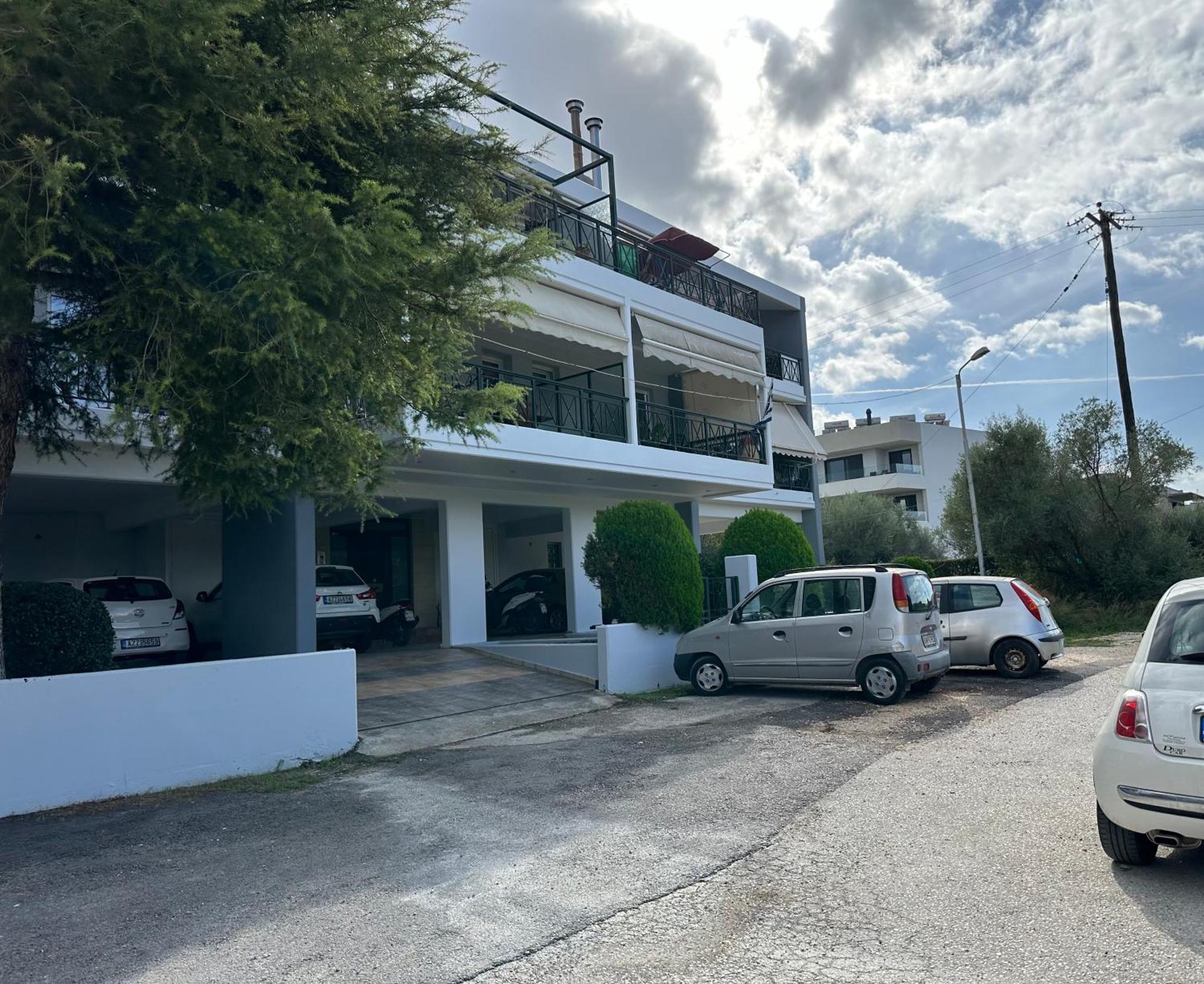 Δωματιο Με Ησυχία Και Θέα Patras Buitenkant foto